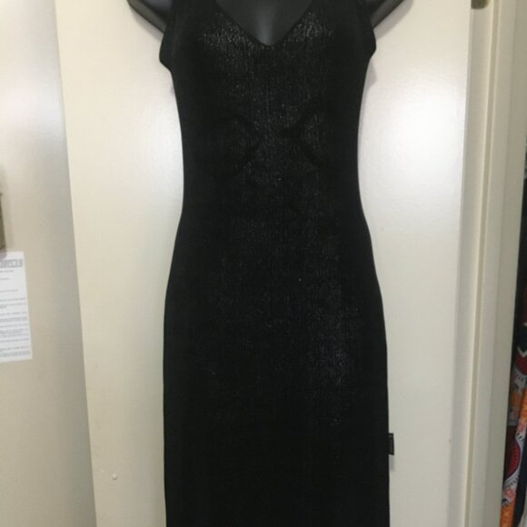 Axara backless midi shimmer dress - Picture 2 of 15